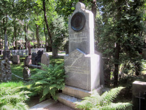 Viimeinen leposija - Nils Henrik Pinello 