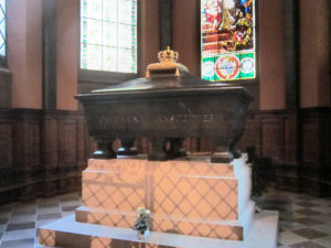 Viimeinen leposija - Kaariina Maununtyt�r 