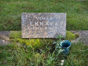 Viimeinen leposija - Veikko Ennala 