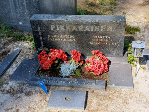Viimeinen leposija - Vilho Antero Pikkarainen